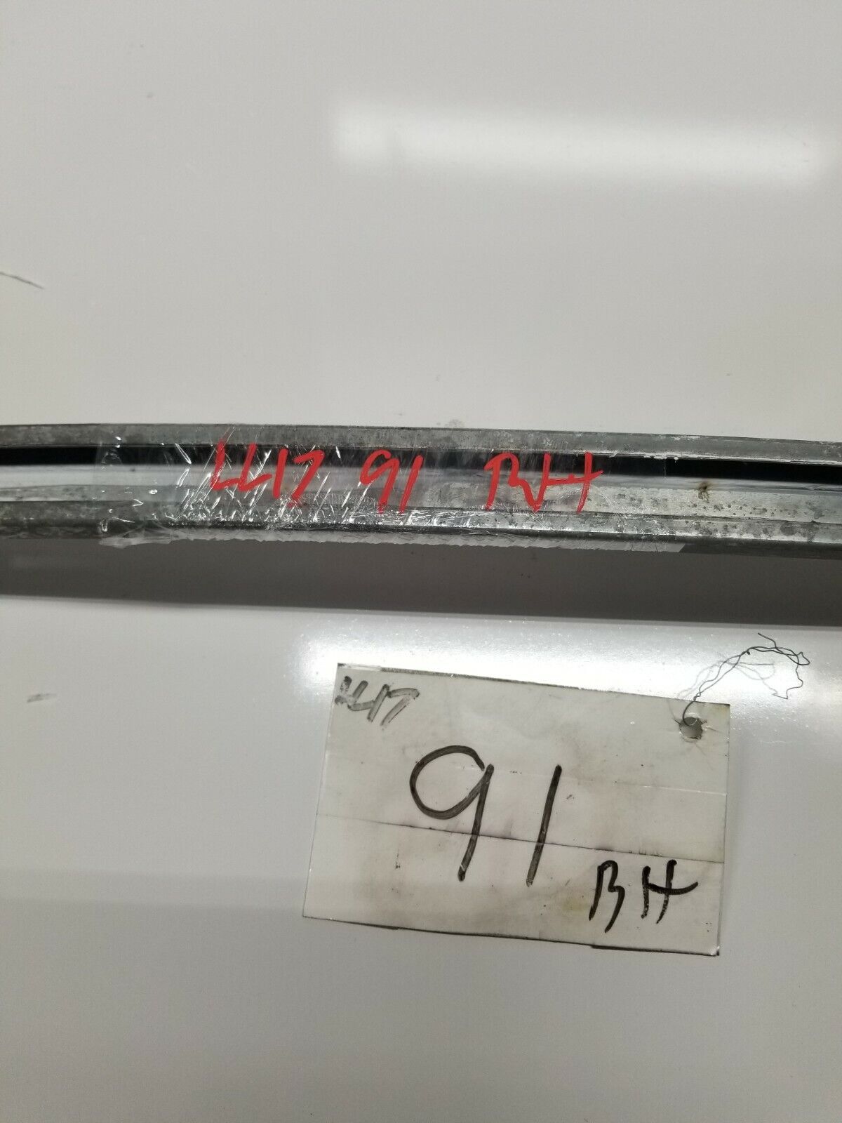 94-01 Acura Integra Sedan RH Passenger window Guide Rail Track OEM