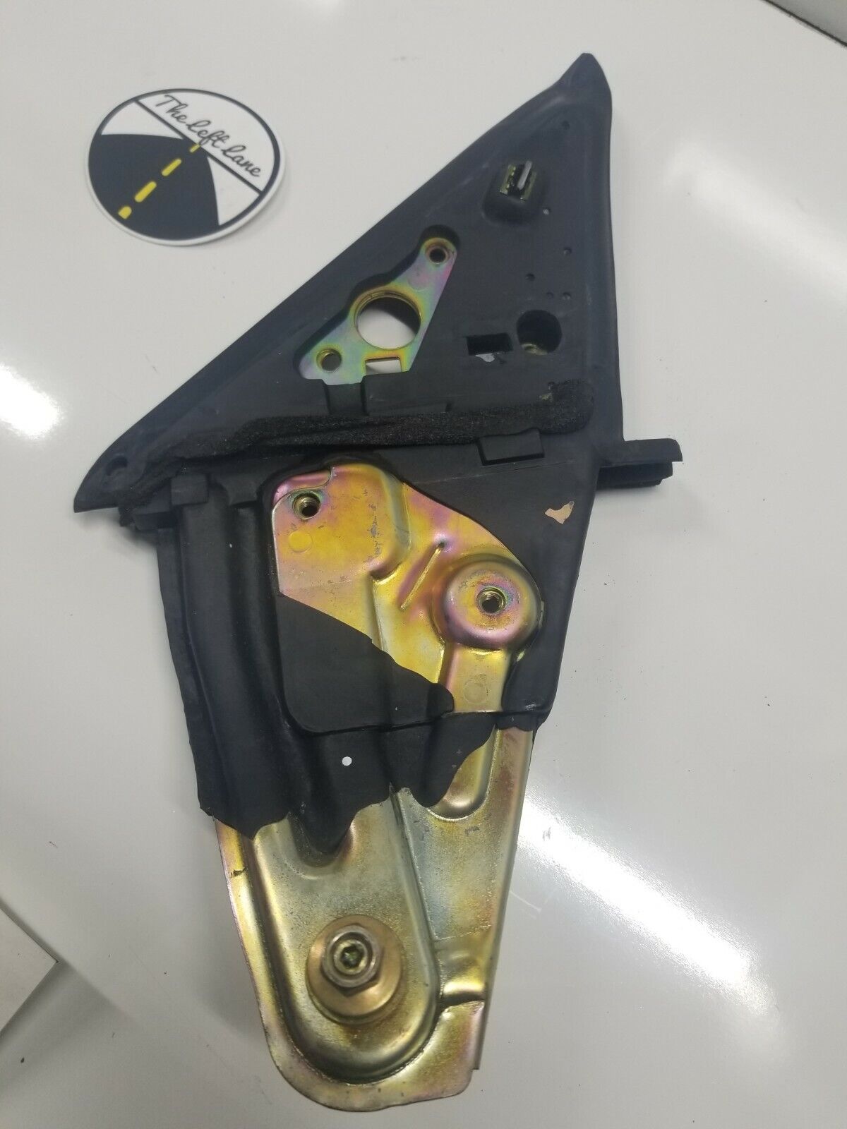 94 - 01 Acura Integra sedan RH passenger Side View mirror mount bracket OEM GSR