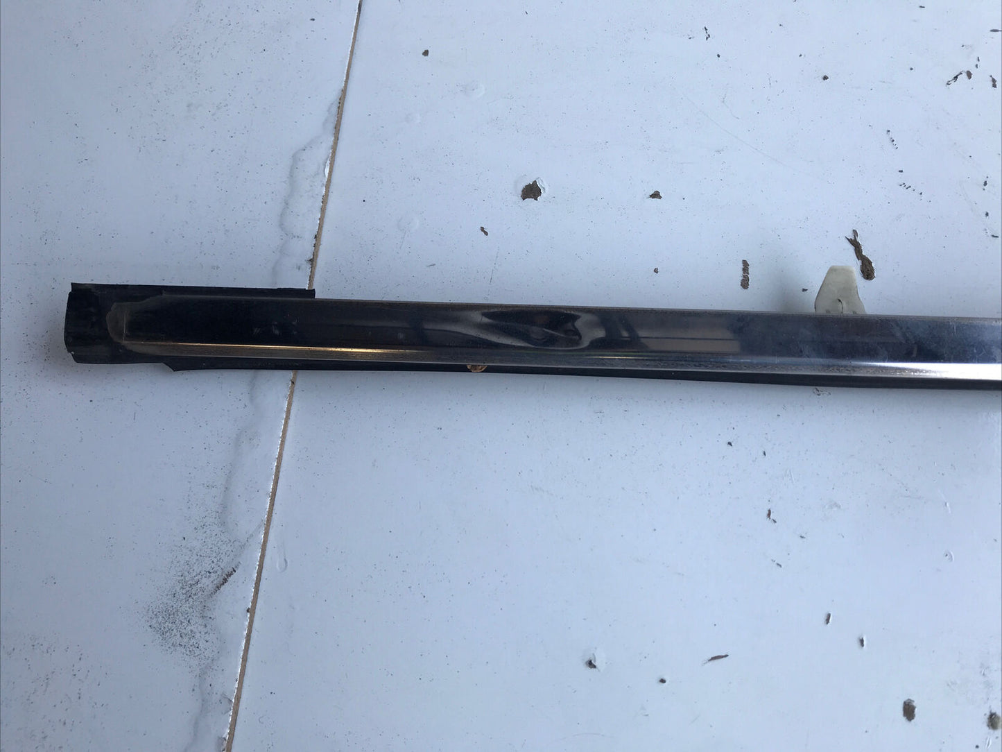 1998 Acura Integra Coupe RH Door Exterior window scrapper trim