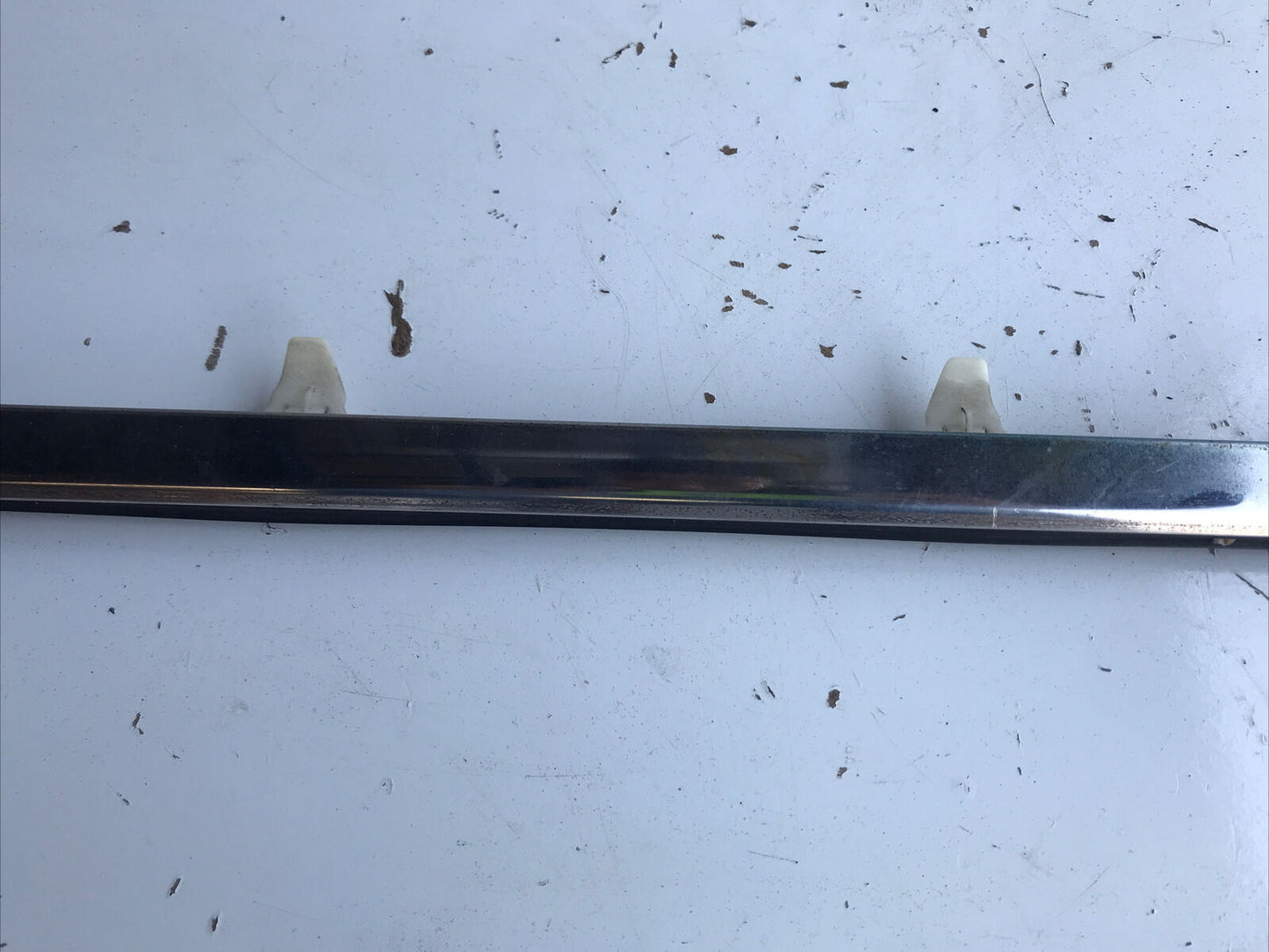1998 Acura Integra Coupe RH Door Exterior window scrapper trim