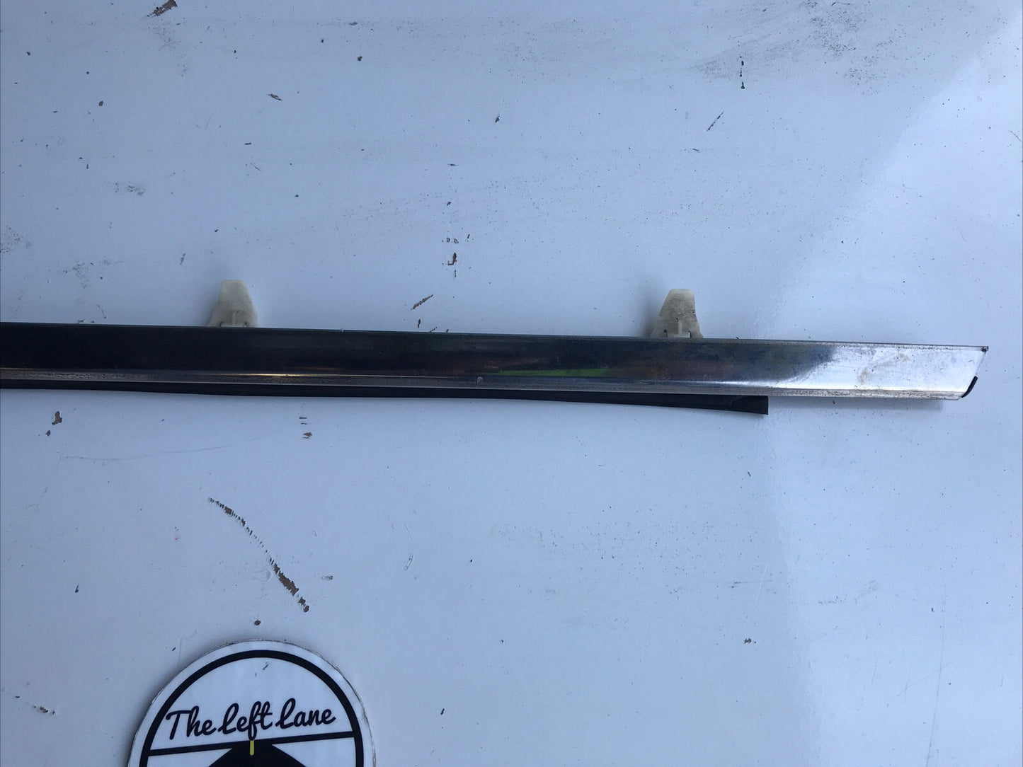 1998 Acura Integra Coupe RH Door Exterior window scrapper trim