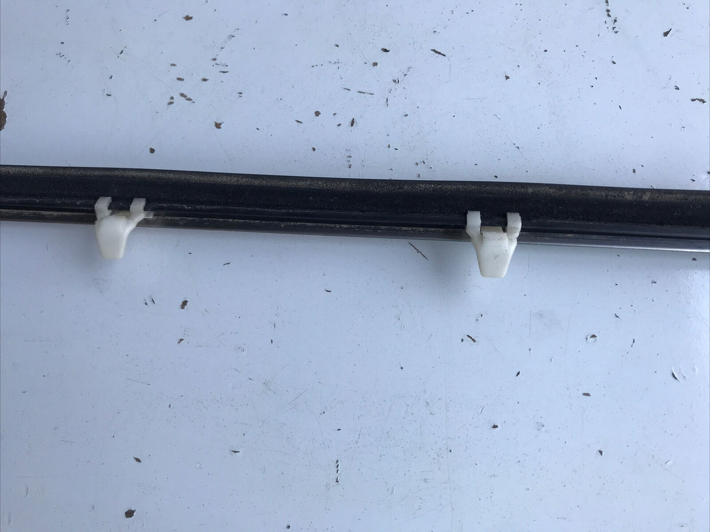1998 Acura Integra Coupe RH Door Exterior window scrapper trim