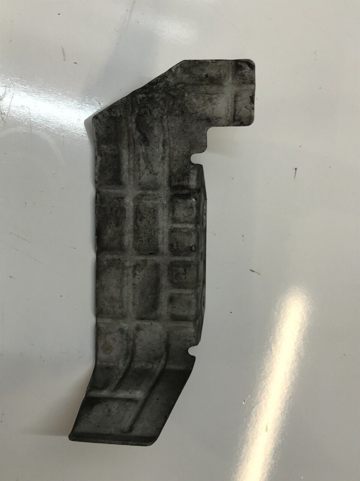 94-01 ACURA INTEGRA Heat Shield Bracket Small