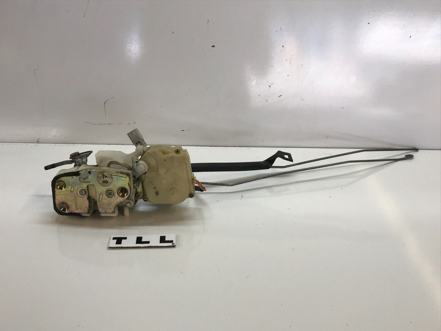 97 98 99 00 01 02 ACURA INTEGRA RIGHT PASSANGER REAR DOOR LOCK ACTUATOR OEM