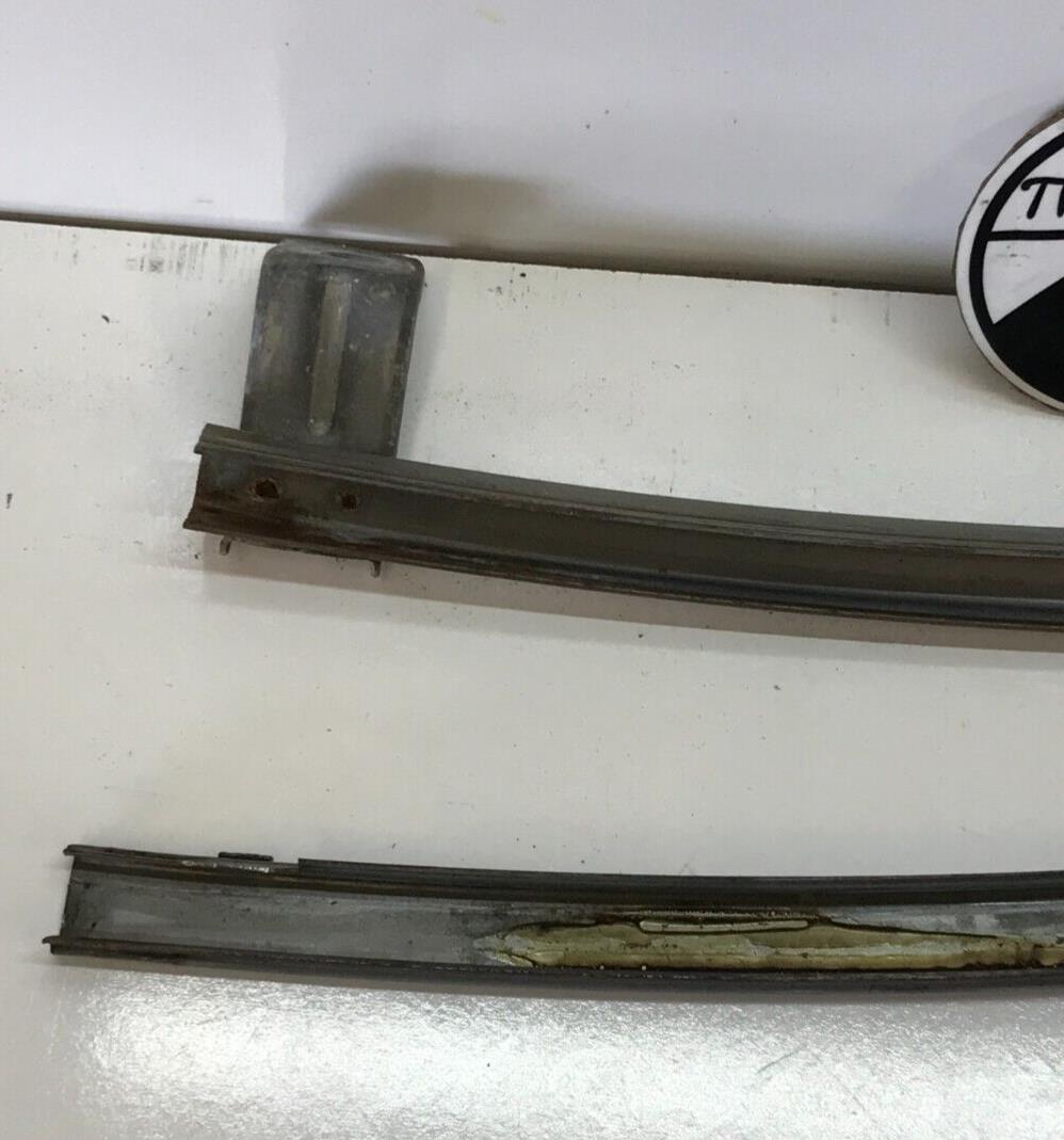 94 - 01 Acura Integra DCS Coupe RH Passenger Side Window Rails Guides OEM