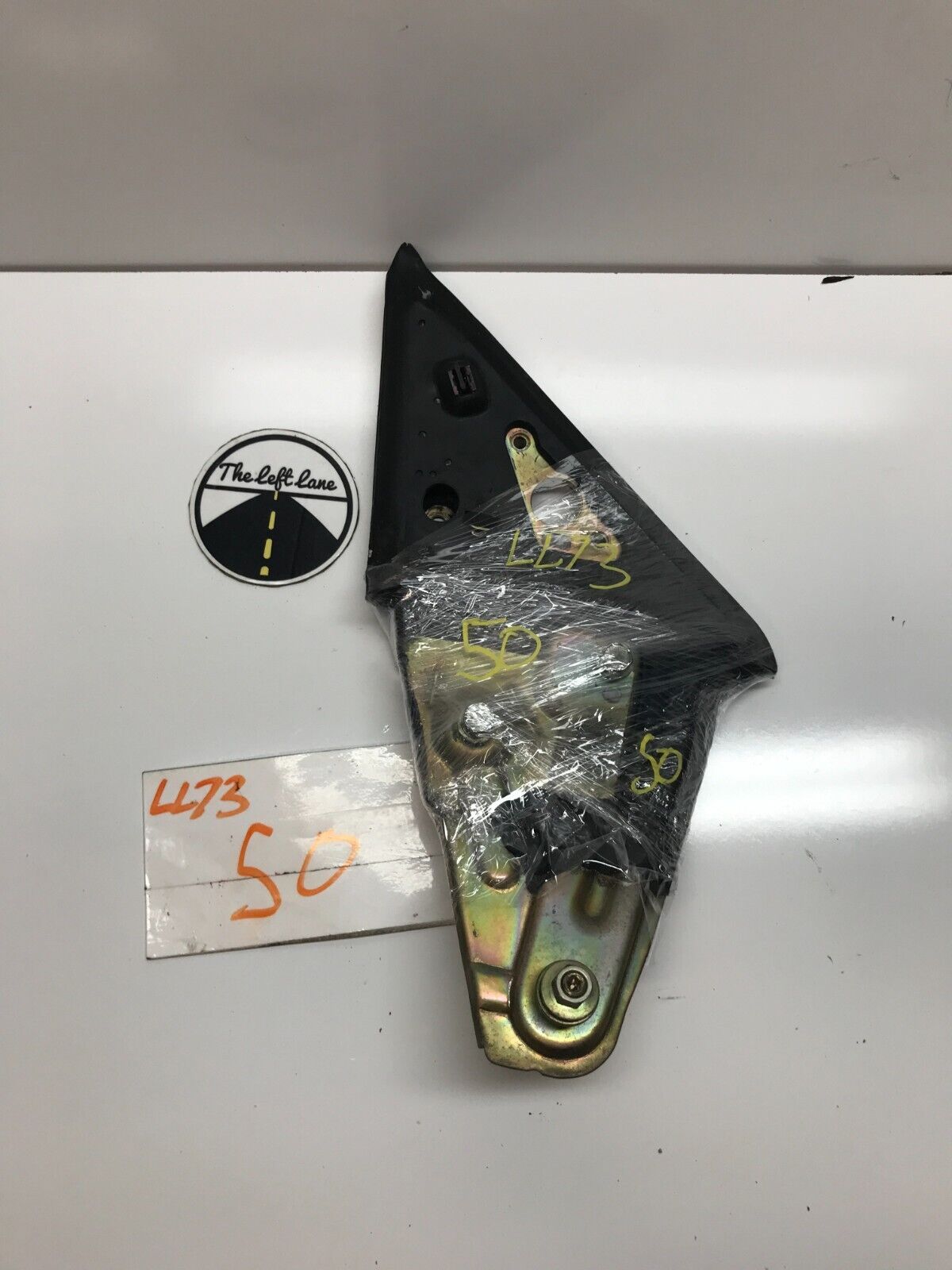 94 - 01 Acura Integra Sedan LH Driver Side View Mirror Mount Bracket OEM GSR