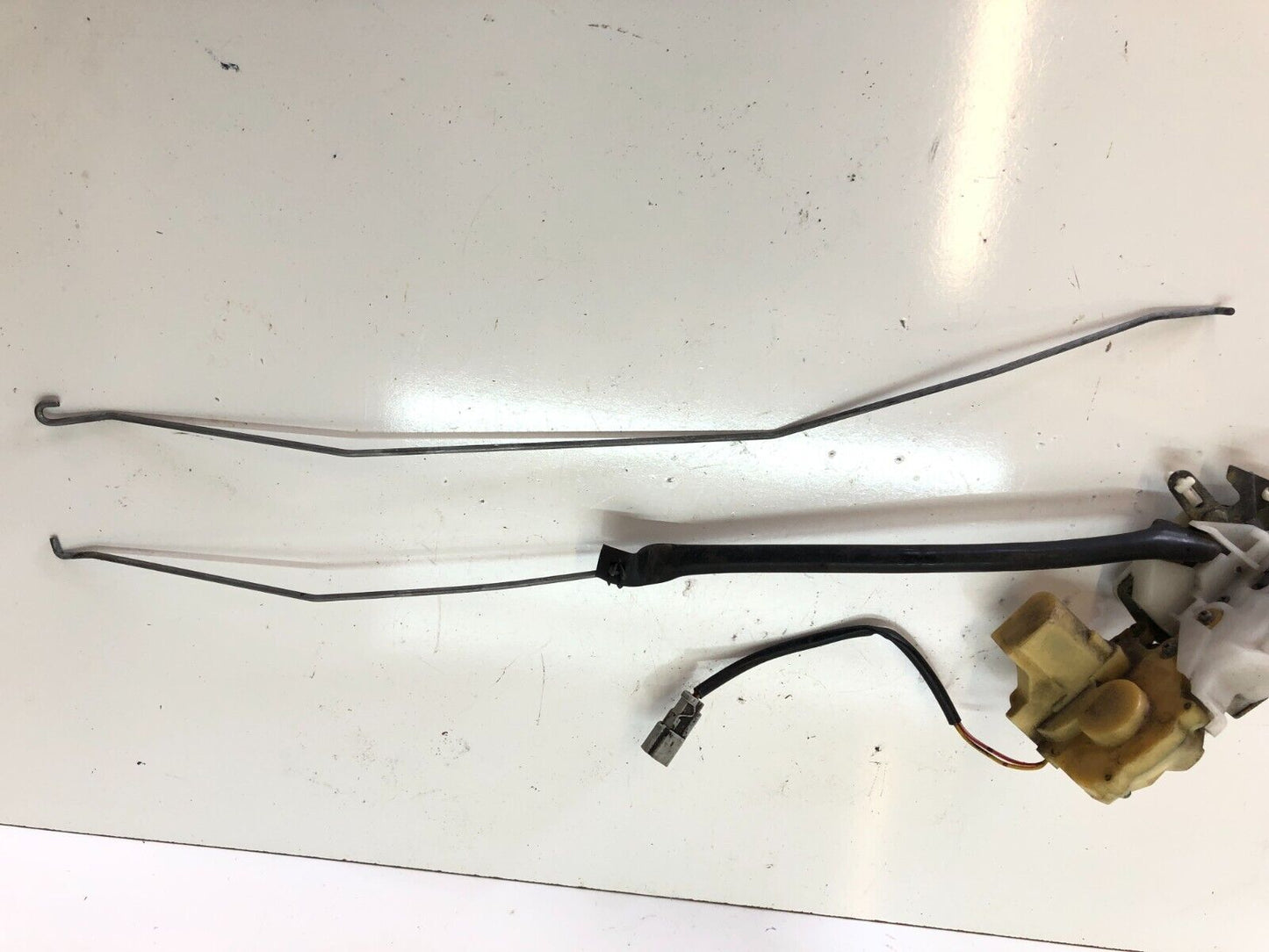 94-01 Acura Integra Sedan 4Dr Rear Left Side Door Lock Actuator w/ Rods OEM