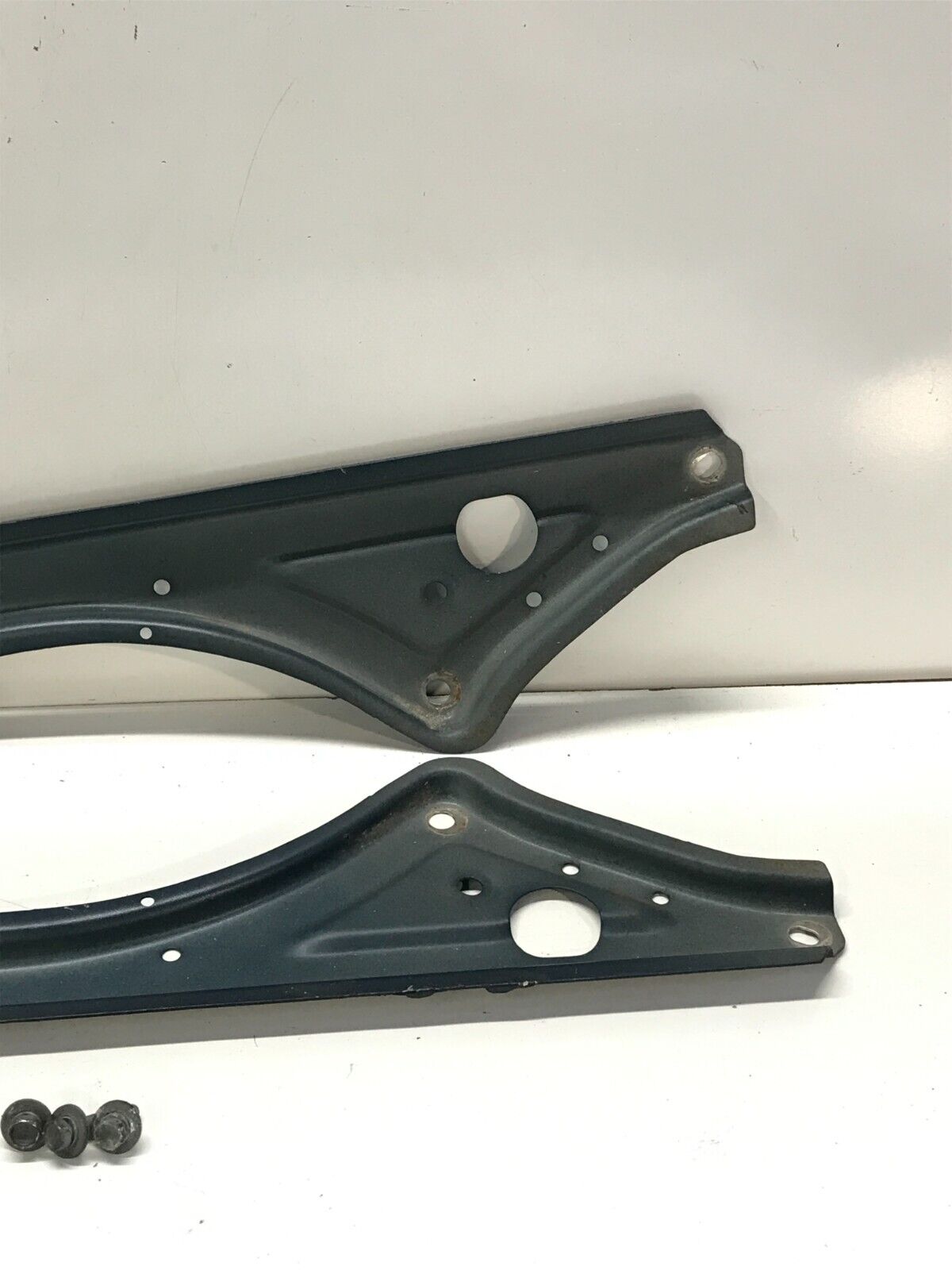 94 - 01 Acura Integra Sedan 4dr Interior Brackets Metal Rear LH RH Set Hardware