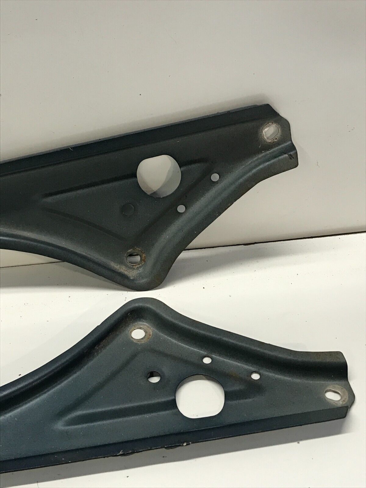94 - 01 Acura Integra Sedan 4dr Interior Brackets Metal Rear LH RH Set Hardware