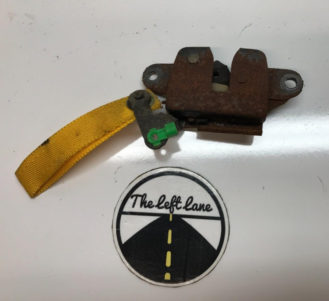 94-01 ACURA INTEGRA Sedan Emergency Trunk Latch OEM
