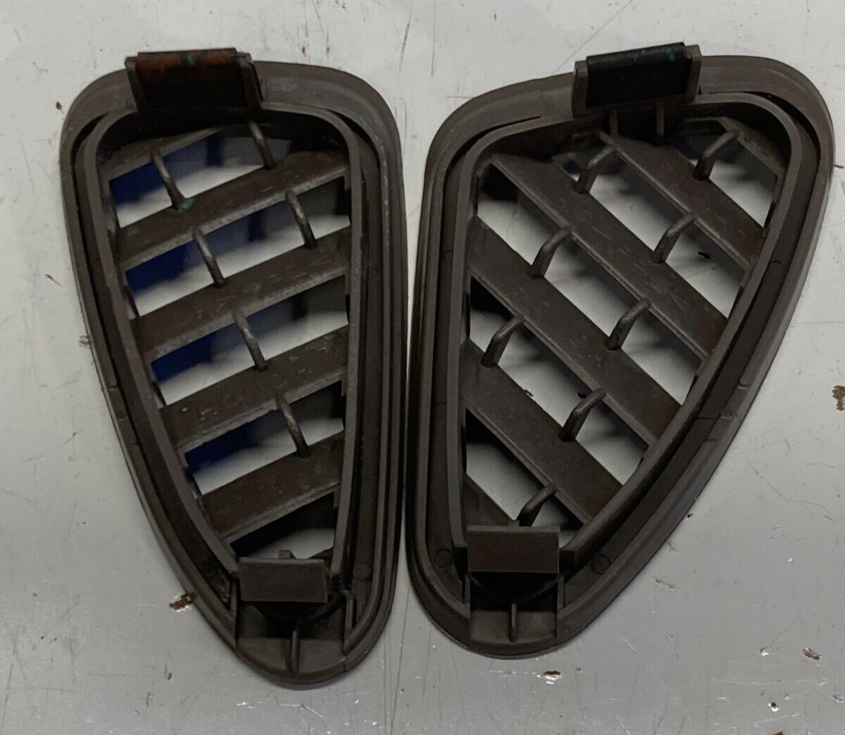 94 - 01 ACURA INTEGRA UPPER DASH VENTS LH RH SET PAIR TAN OEM