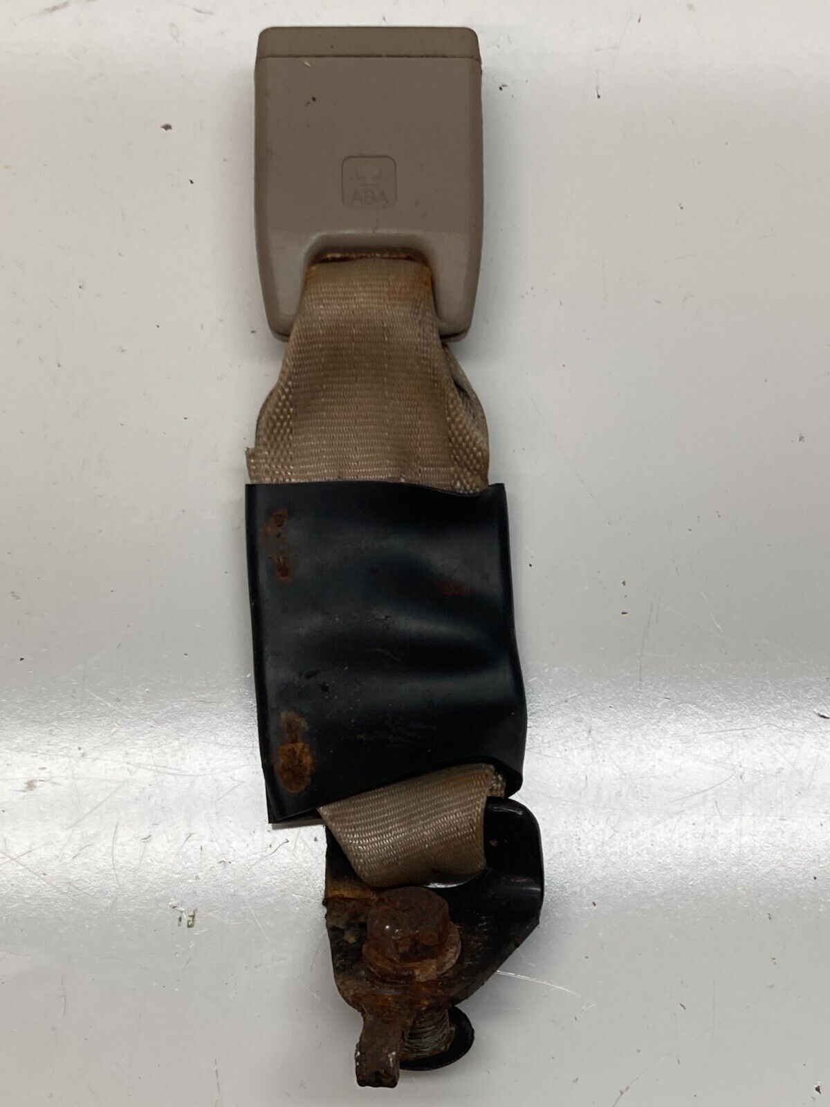 94-01 Acura Integra Rear Seat Belt Buckle Reciever Pair Coupe 2 Door Tan