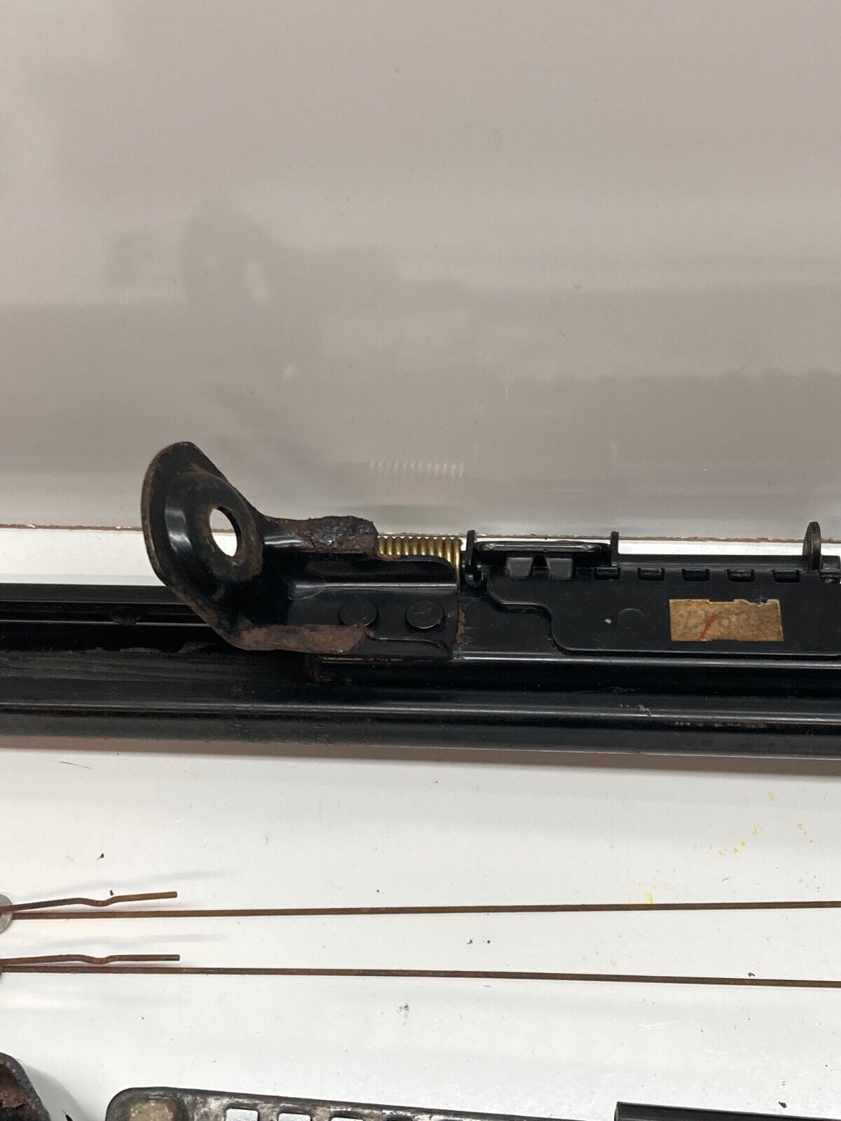94-01 ACURA INTEGRA - DRIVER LEFT FRONT - SEAT RAIL MOUNTING BRACKET SLIDER