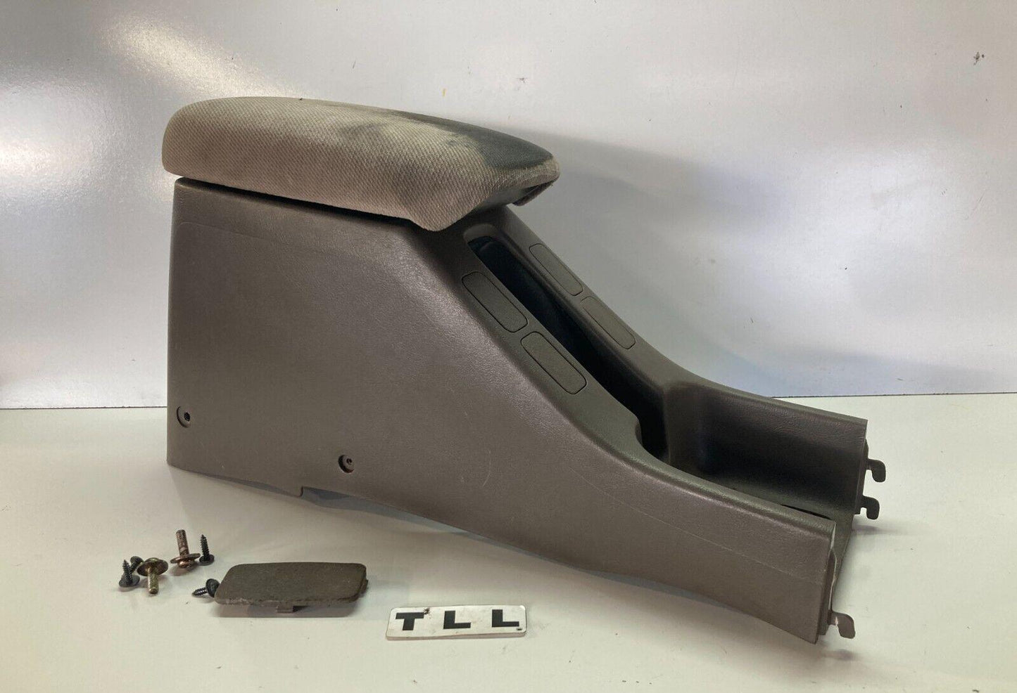 94-01 ACURA INTEGRA CENTER CONSOLE ARM REST TAN IN COLOR OEM FACTORY
