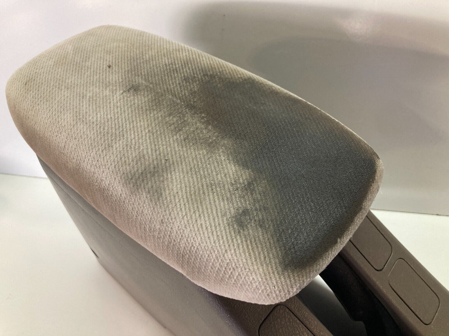 94-01 ACURA INTEGRA CENTER CONSOLE ARM REST TAN IN COLOR OEM FACTORY