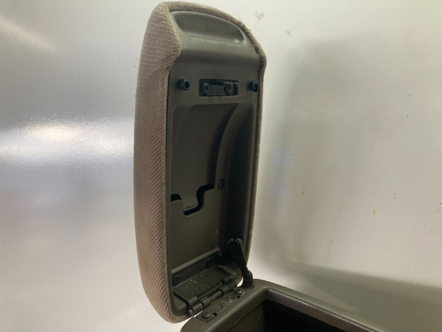 94-01 ACURA INTEGRA CENTER CONSOLE ARM REST TAN IN COLOR OEM FACTORY