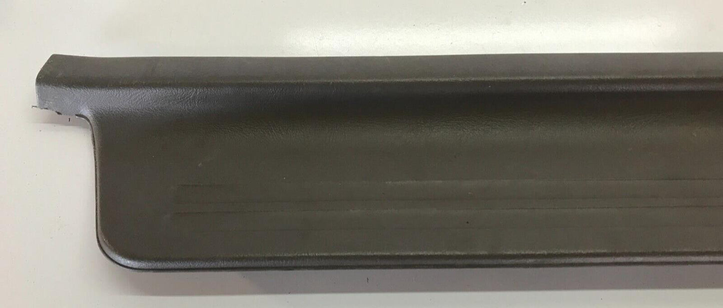 94-01 Acura Integra Lower Door Sill Scuff Plate Tan