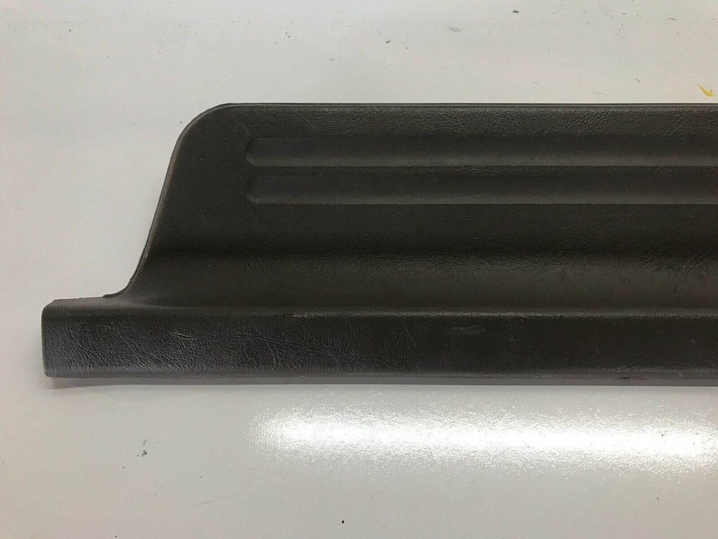 94-01 Acura Integra Lower Door Sill Scuff Plate Tan