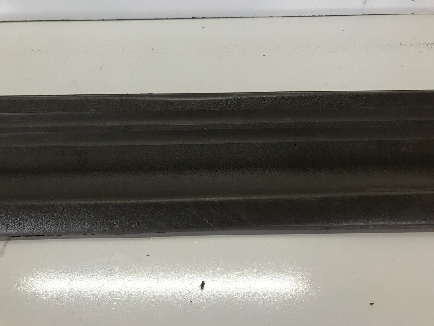 94-01 Acura Integra Lower Door Sill Scuff Plate Tan