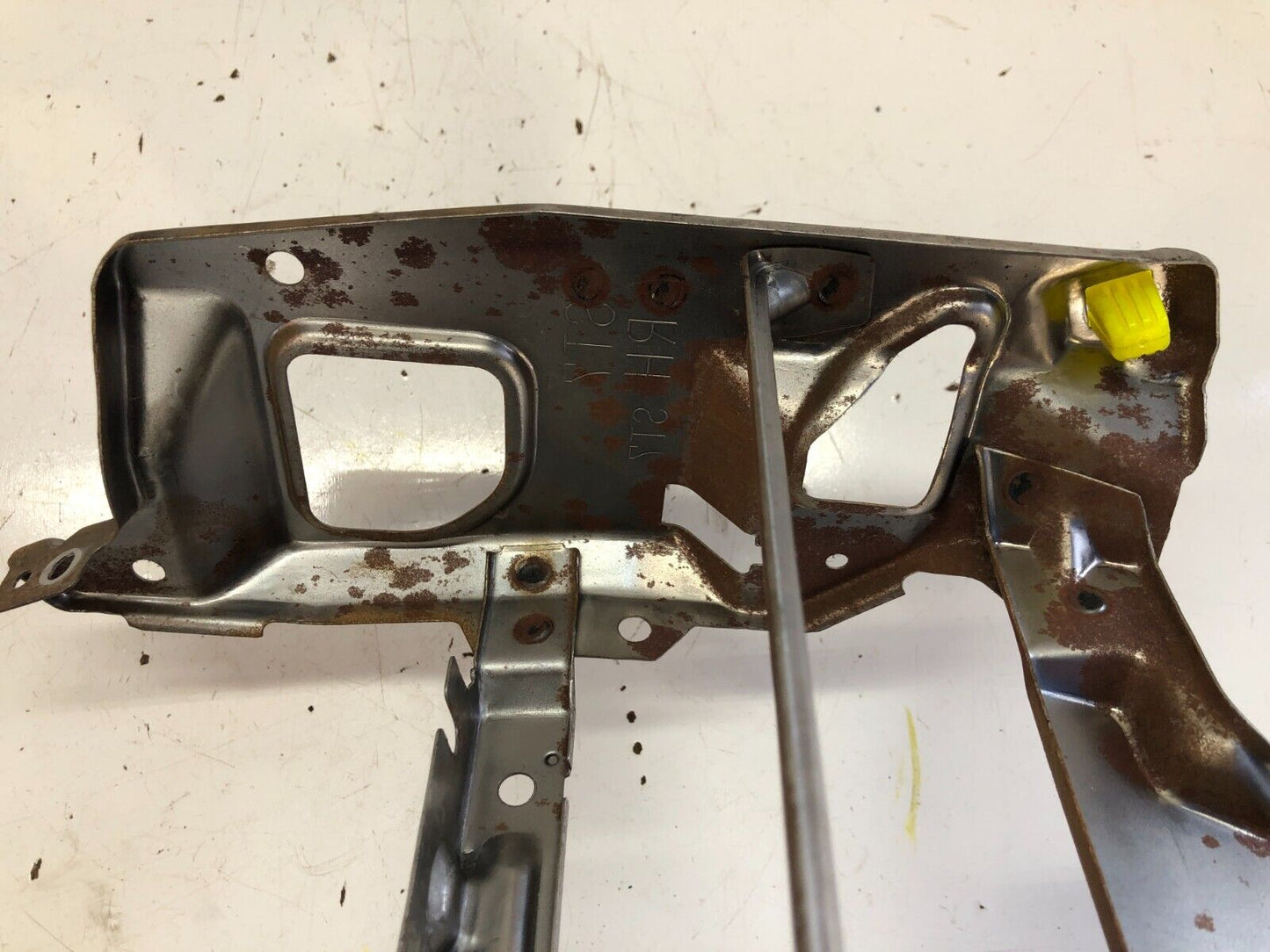 94-01 Acura Integra Center Dashboard Radio AC Heater Metal Bracket OEM