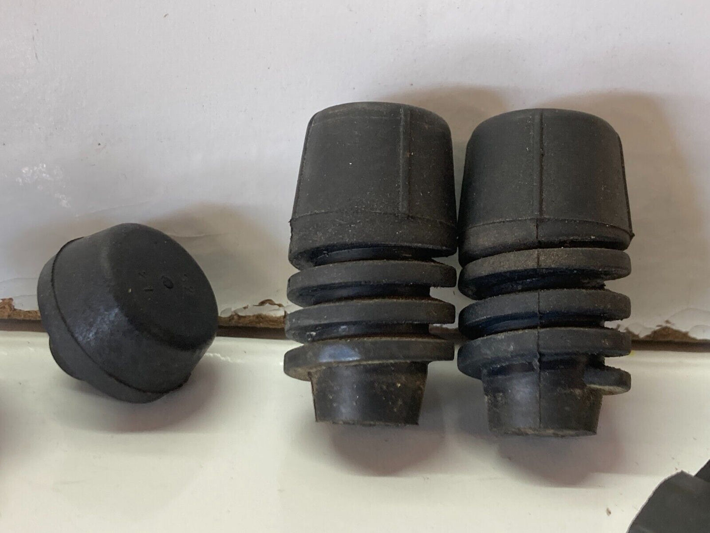 94 - 01 Acura Integra Front Hood Bonnet Rubber Bump Stops