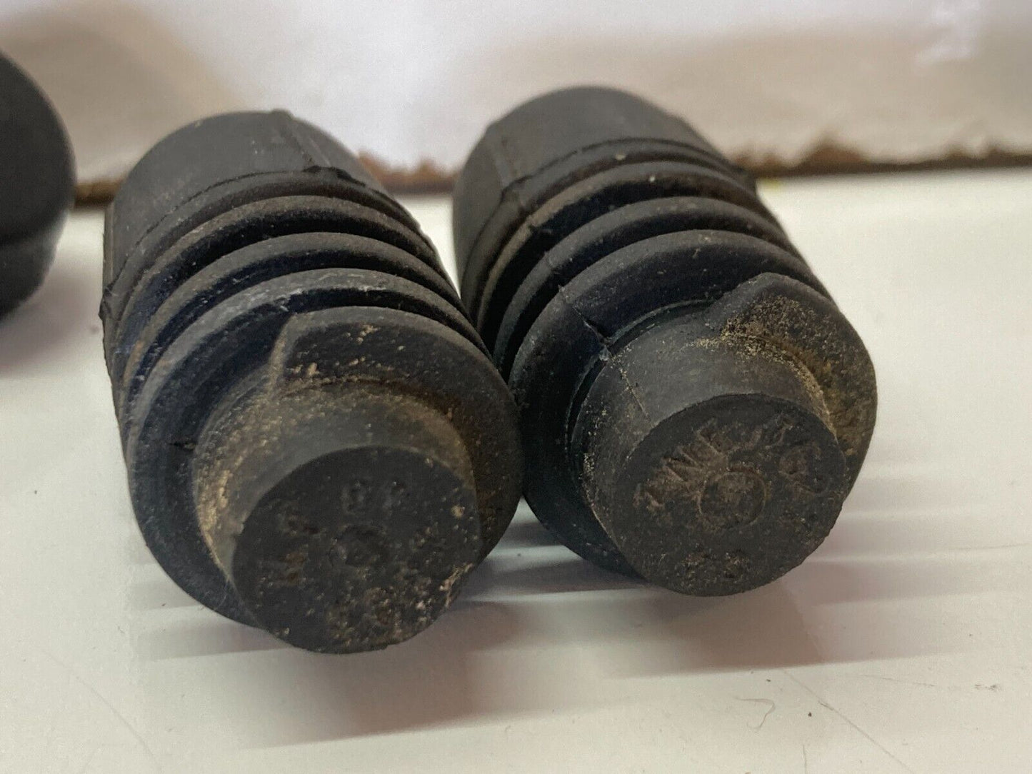 94 - 01 Acura Integra Front Hood Bonnet Rubber Bump Stops