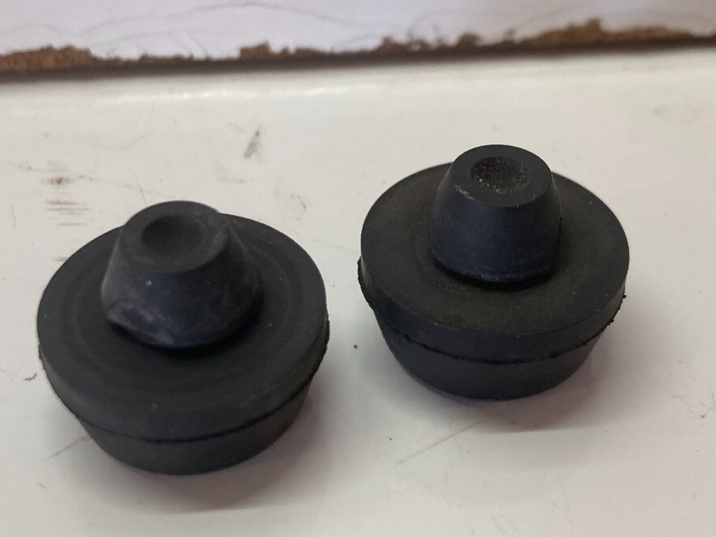 94 - 01 Acura Integra Front Hood Bonnet Rubber Bump Stops