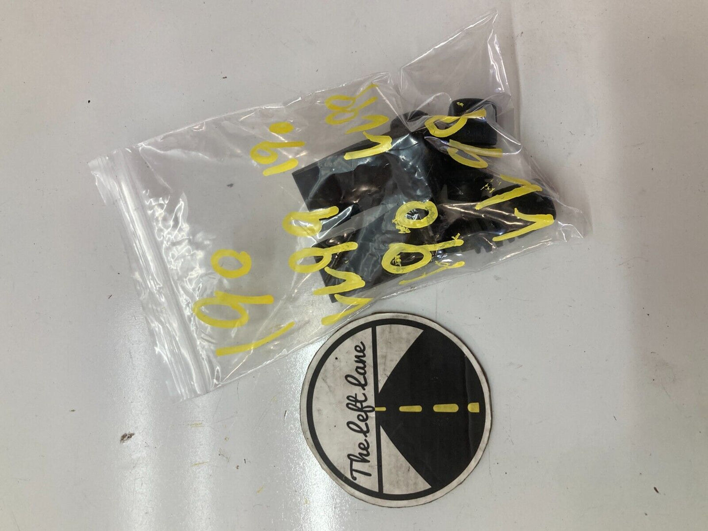 94 - 01 Acura Integra Front Hood Bonnet Rubber Bump Stops