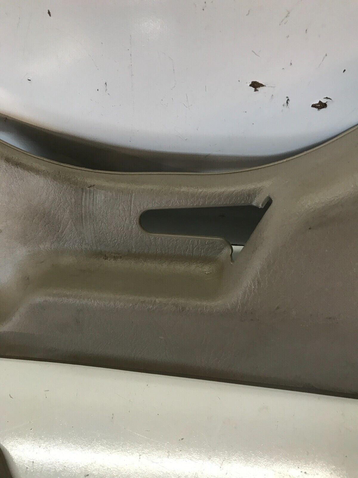 94-01 ACURA INTEGRA LH SIDE LOWER SEAT TRIM COVER PLASTIC DRIVER TAN OEM