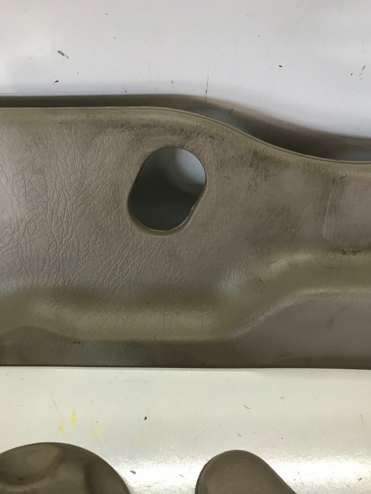 94-01 ACURA INTEGRA LH SIDE LOWER SEAT TRIM COVER PLASTIC DRIVER TAN OEM