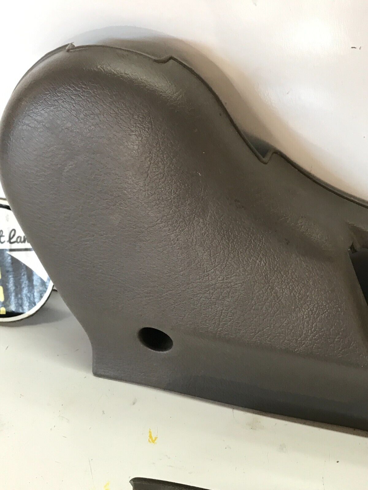 94-01 ACURA INTEGRA RH SIDE LOWER SEAT TRIM COVER PLASTIC DRIVER TAN OEM