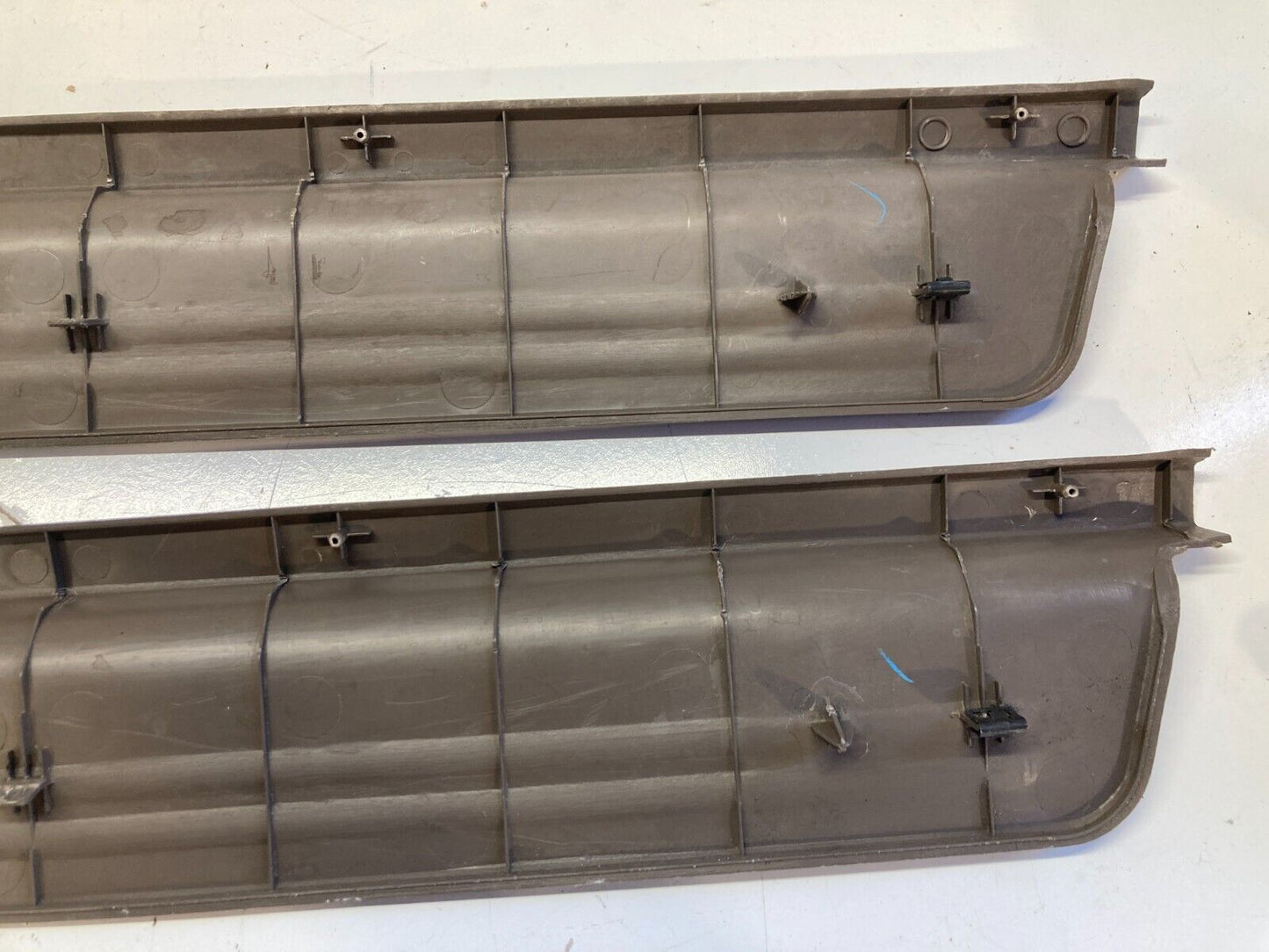 94-01 Acura Integra Lower Tan Door Sill Scuff Trim OEM
