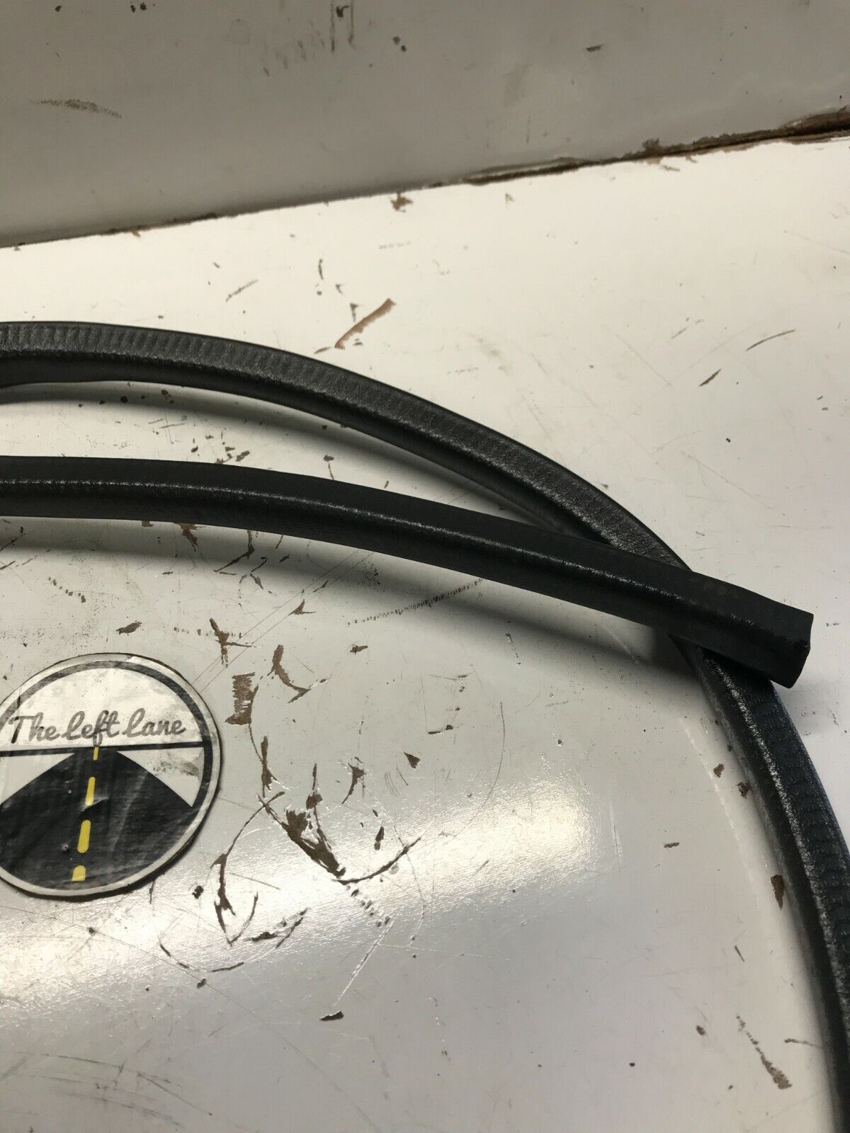 94 - 01 Acura Integra LH Door Weather Strip U Channel Rubber