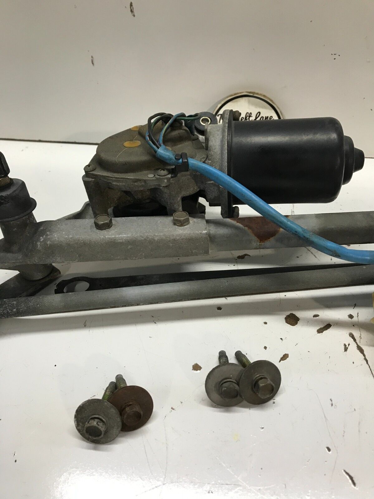 94 - 01 ACURA INTEGRA - FRONT WINDSHIELD WIPER MOTOR WITH LINKAGE