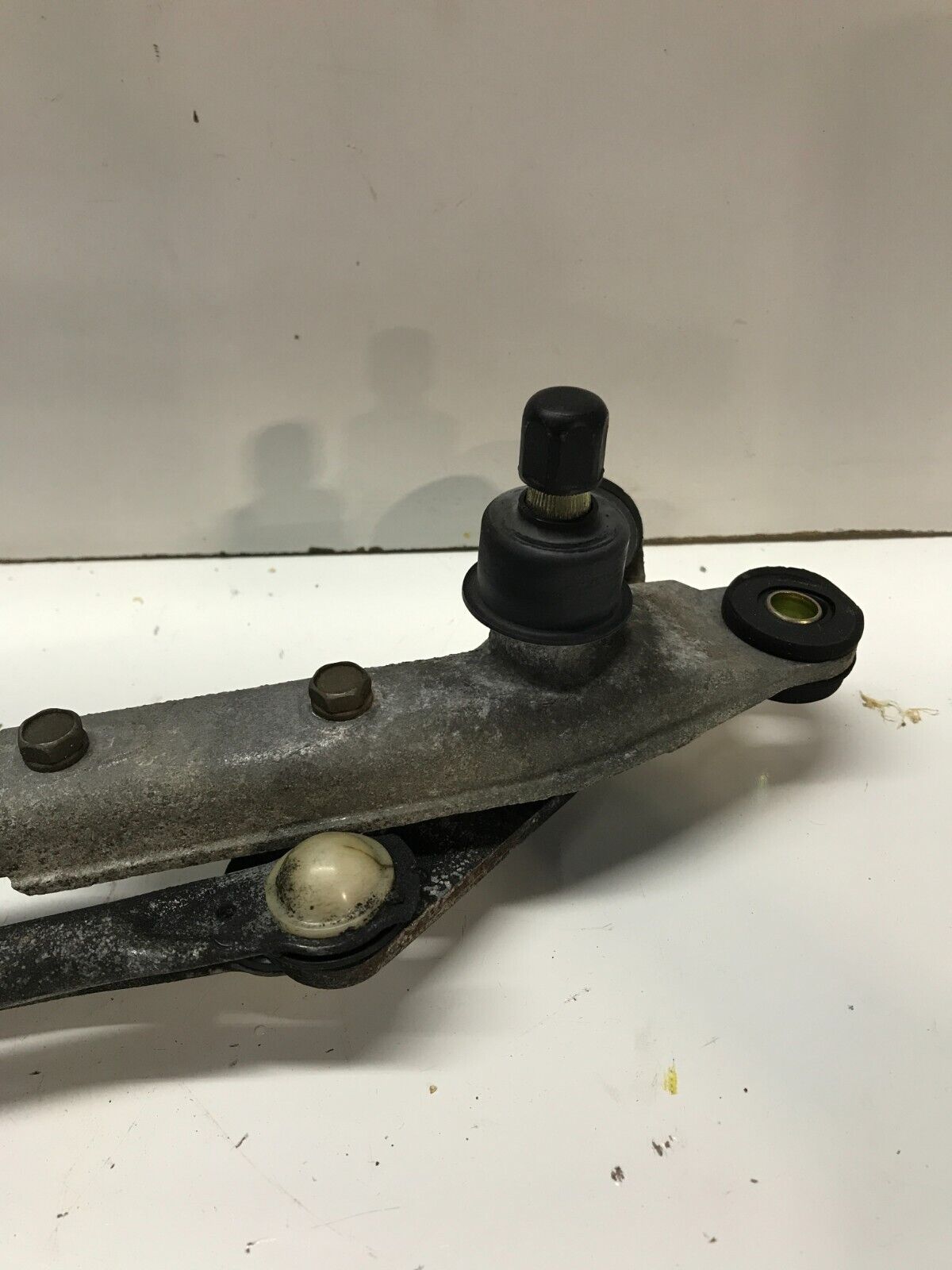 94 - 01 ACURA INTEGRA - FRONT WINDSHIELD WIPER MOTOR WITH LINKAGE