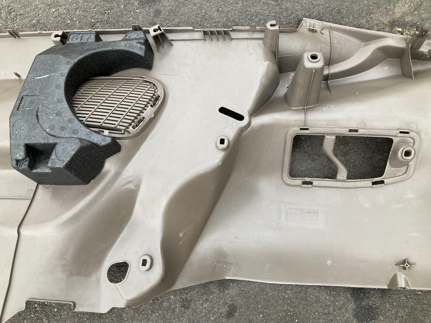 94-01 ACURA INTEGRA 2 DOOR LEFT & RIGHT REAR 1/4 QUARTER PANEL TRIM TAN