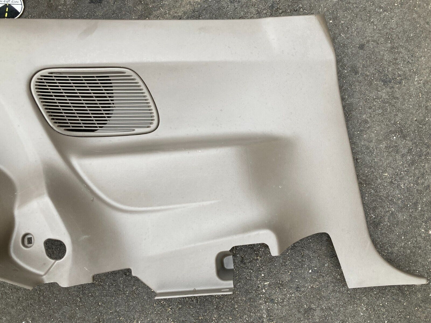 94-01 ACURA INTEGRA 2 DOOR LEFT & RIGHT REAR 1/4 QUARTER PANEL TRIM TAN