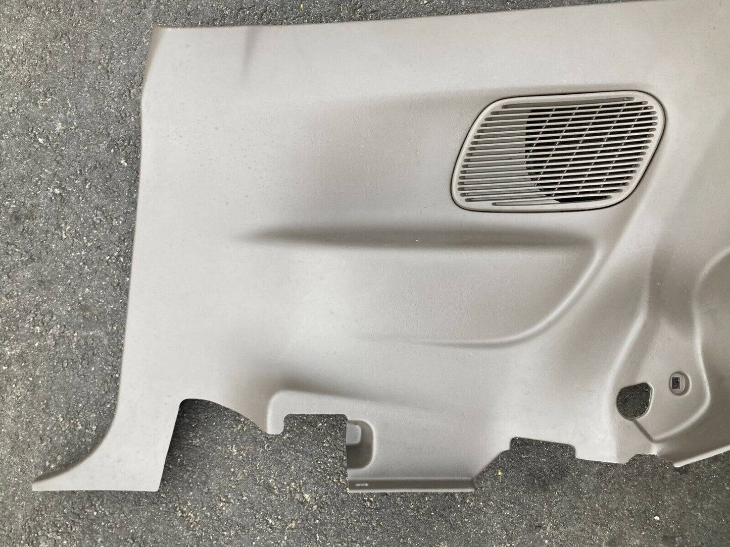 94-01 ACURA INTEGRA 2 DOOR LEFT & RIGHT REAR 1/4 QUARTER PANEL TRIM TAN