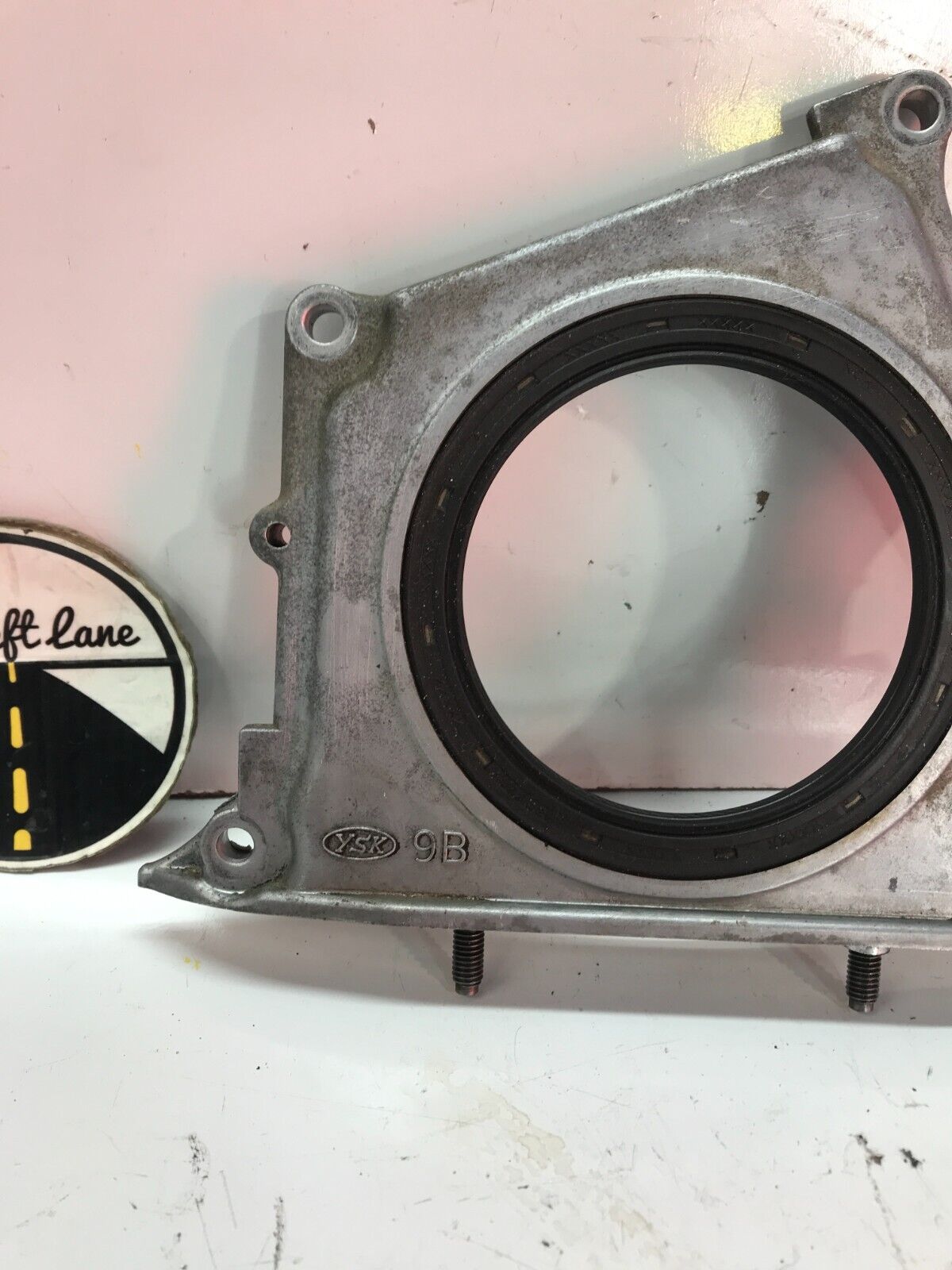 94 - 01 Acura Integra CRV B18 B20 Rear Main Seal Carrier