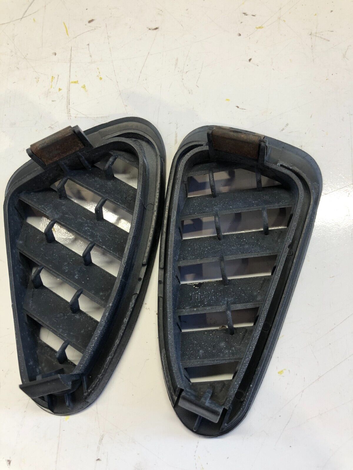 1994 - 2001 Acura Integra Dash AC Outer Vent Trims Set OEM LH RH