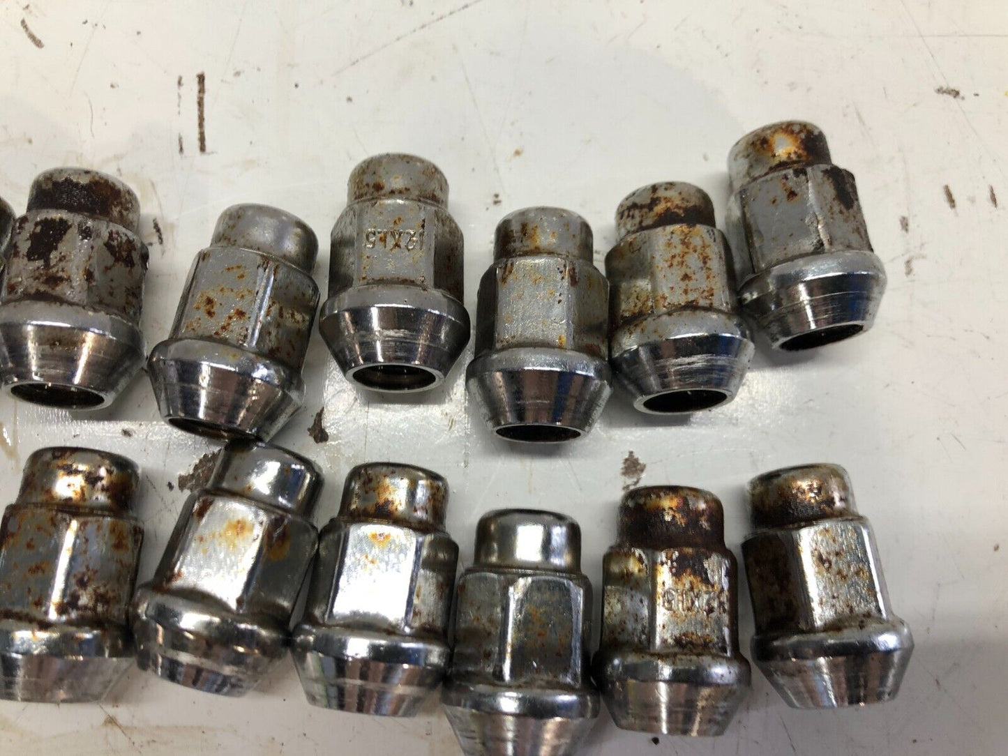94-01 Acura Integra Complete Lug Nut Set OEM (20)