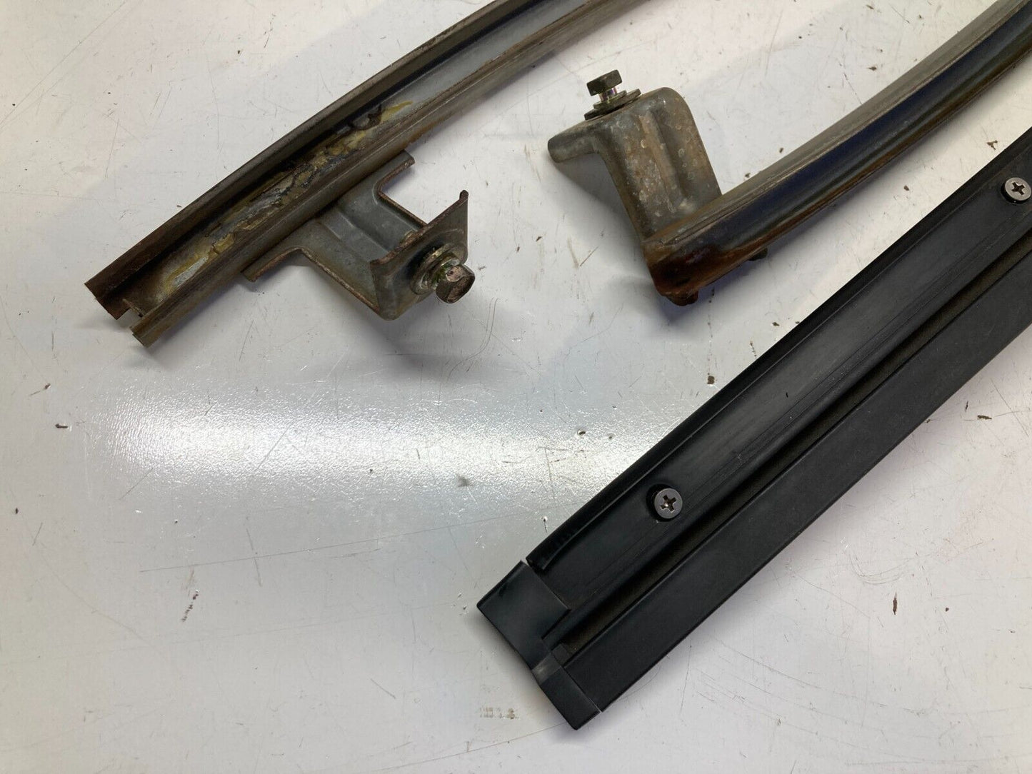 94-01 Acura Integra DC2 Coupe RH Passenger Side Window Rails Guides OEM