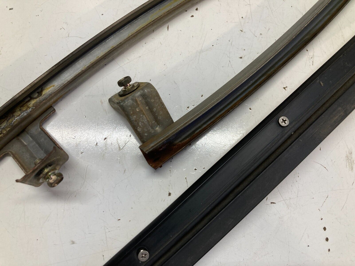 94-01 Acura Integra DC2 Coupe RH Passenger Side Window Rails Guides OEM