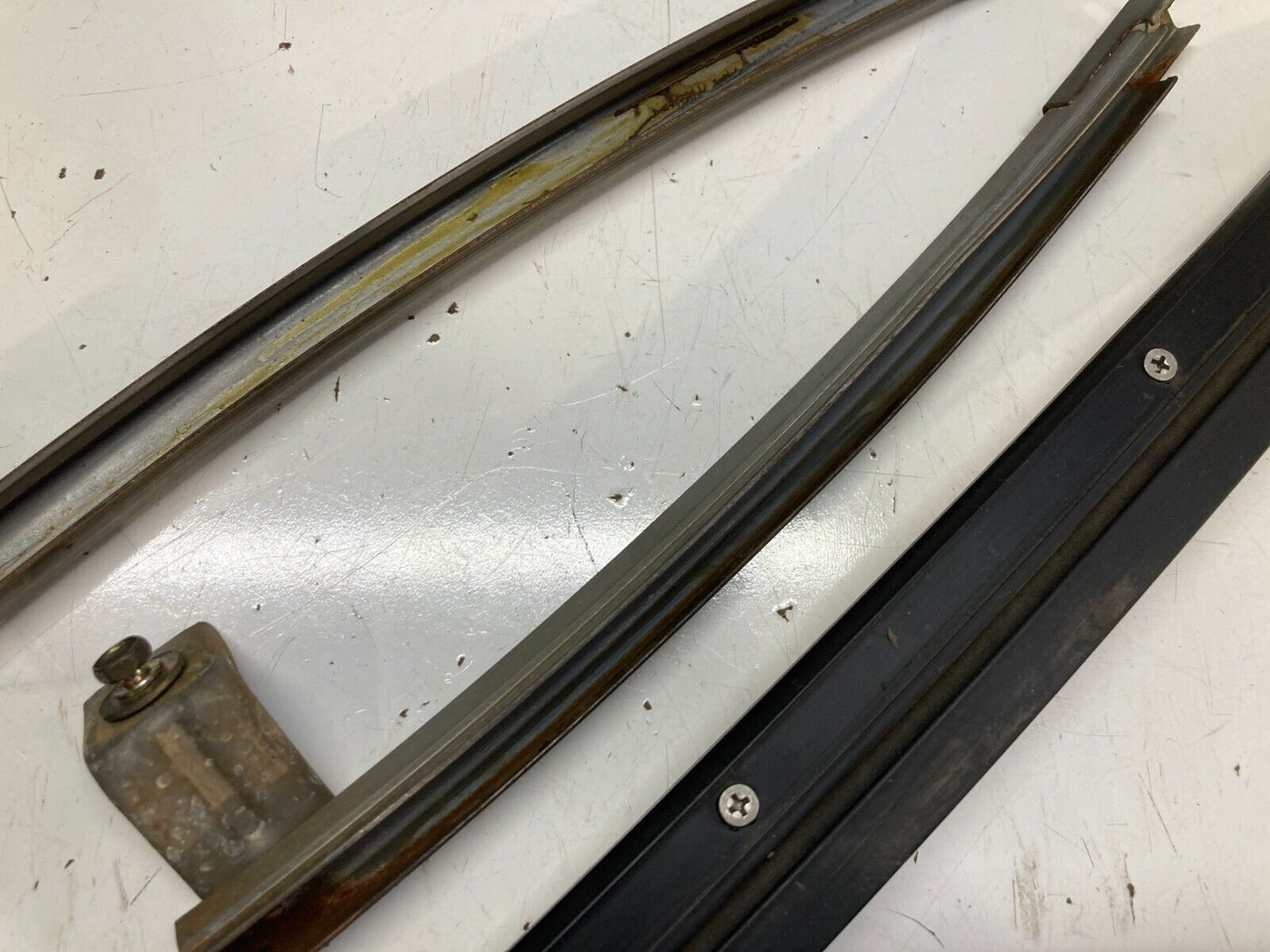 94-01 Acura Integra DC2 Coupe RH Passenger Side Window Rails Guides OEM