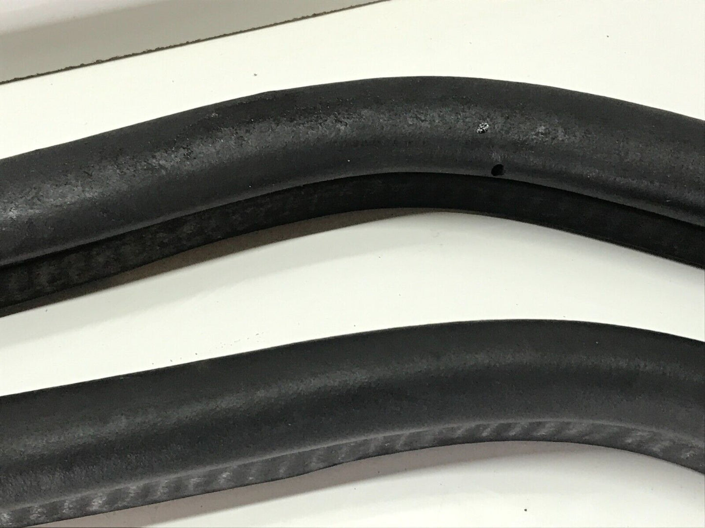 92-96 Chevrolet Corvette C4 Fender / Wheel Well Rubber Gasket Seal OEM
