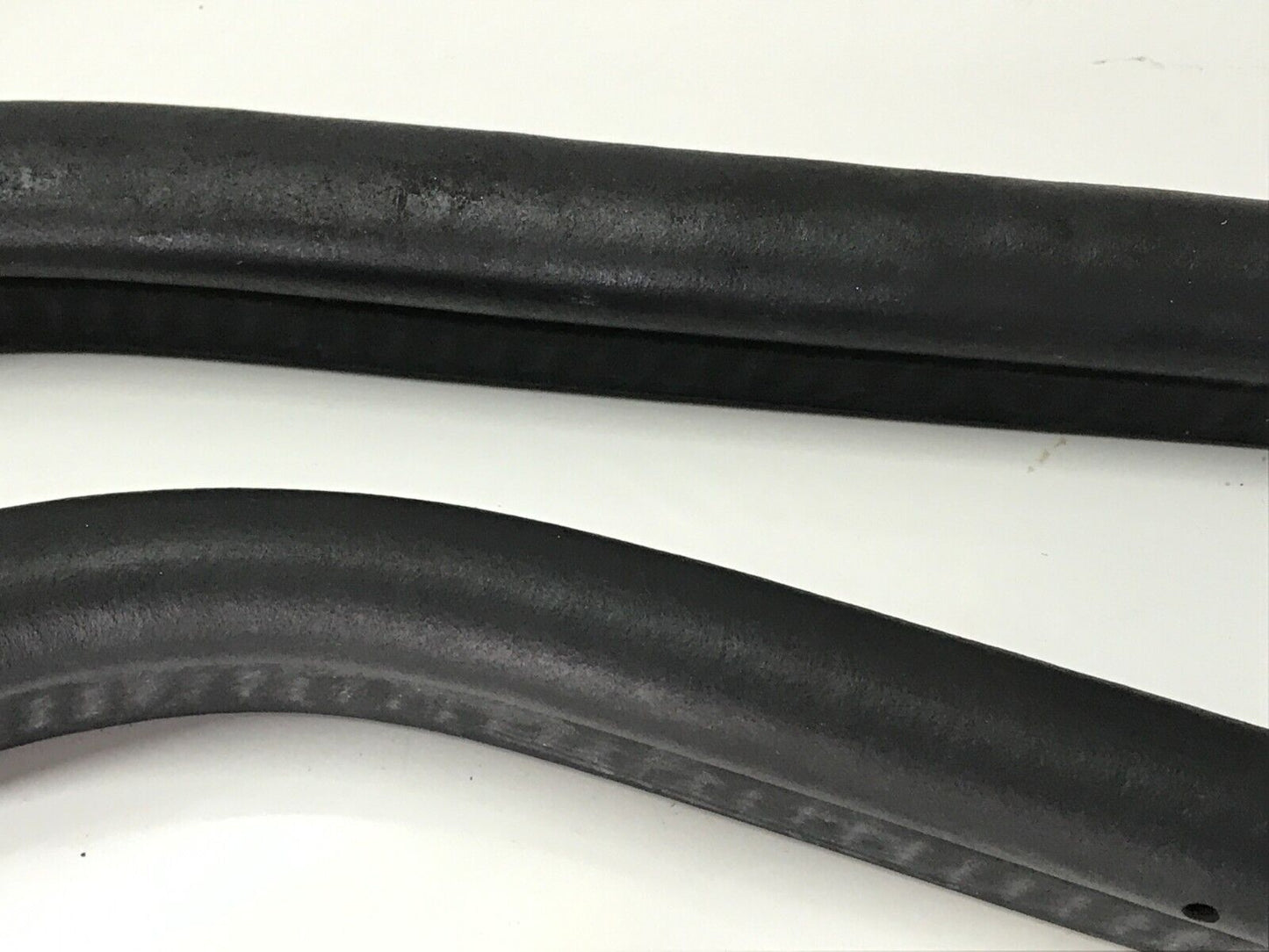 92-96 Chevrolet Corvette C4 Fender / Wheel Well Rubber Gasket Seal OEM