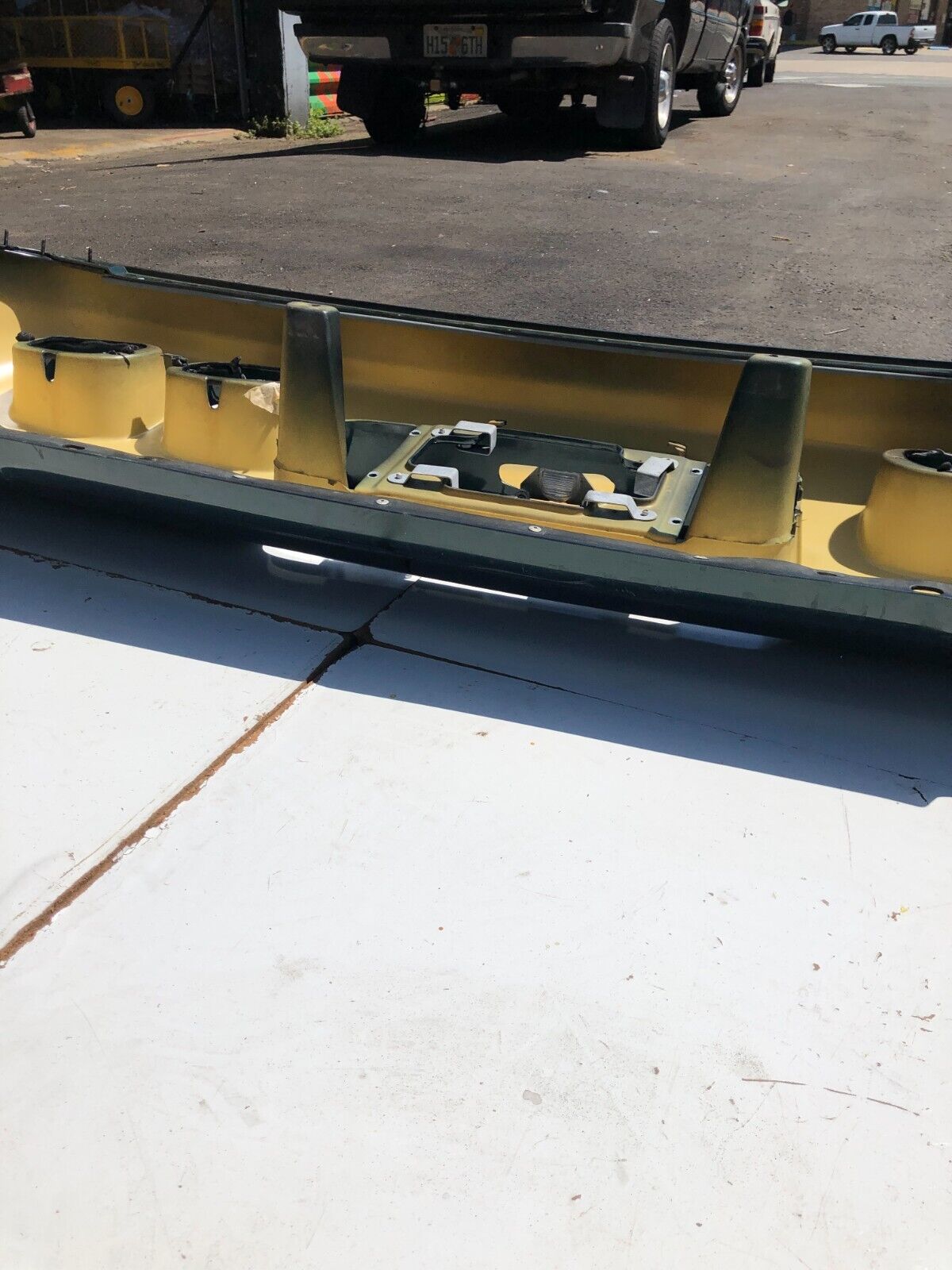 1991 - 96 C4 Corvette REAR Bumper Cover Facia Green OEM -- Pick up or Freight
