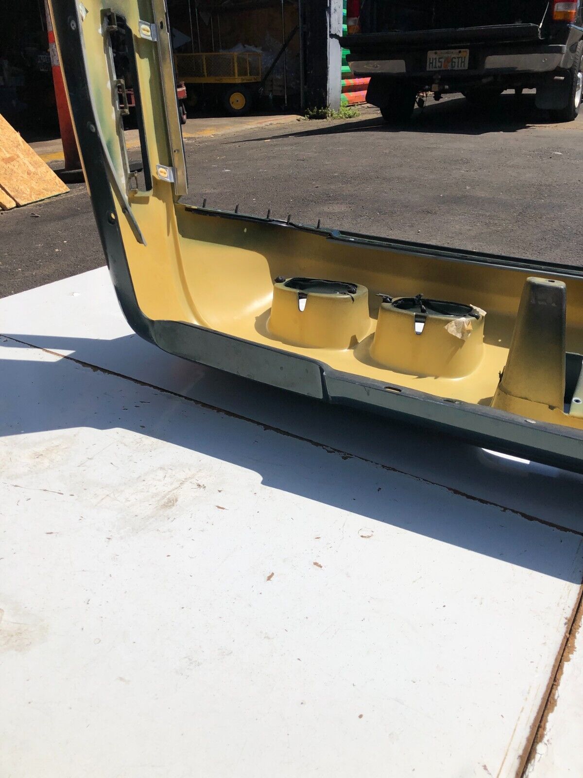 1991 - 96 C4 Corvette REAR Bumper Cover Facia Green OEM -- Pick up or Freight
