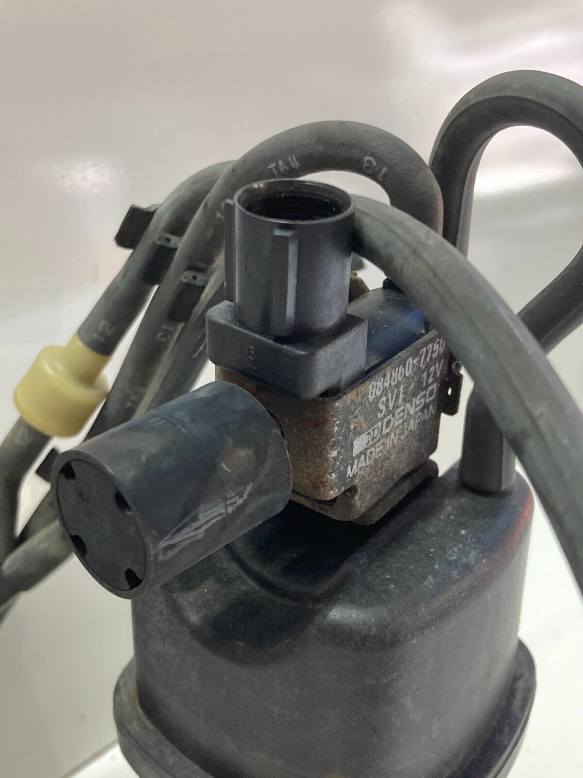 94-01 Honda Acura Integra Vapor Canister & Solenoid Valve OEM