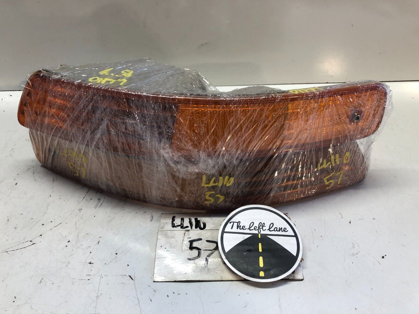 98 - 01 Acura Integra Coupe Front Lower Bumper Corner Lens Turn Signals LH RH